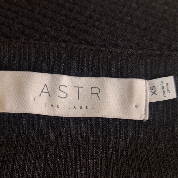 ASTR THE LABEL Iggy Twist front long sleeve bodysuit Size XS - Picture 11 of 11